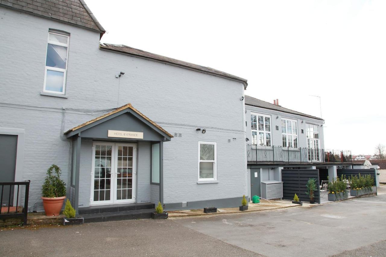 Hampton Court Hotel East Molesey Exterior photo